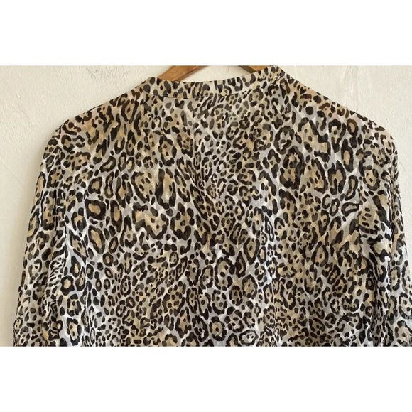 Chico's Womens Shirt Size 1 8/10 Animal Print Ruffle Hidden Button Down … - Picture 7 of 9